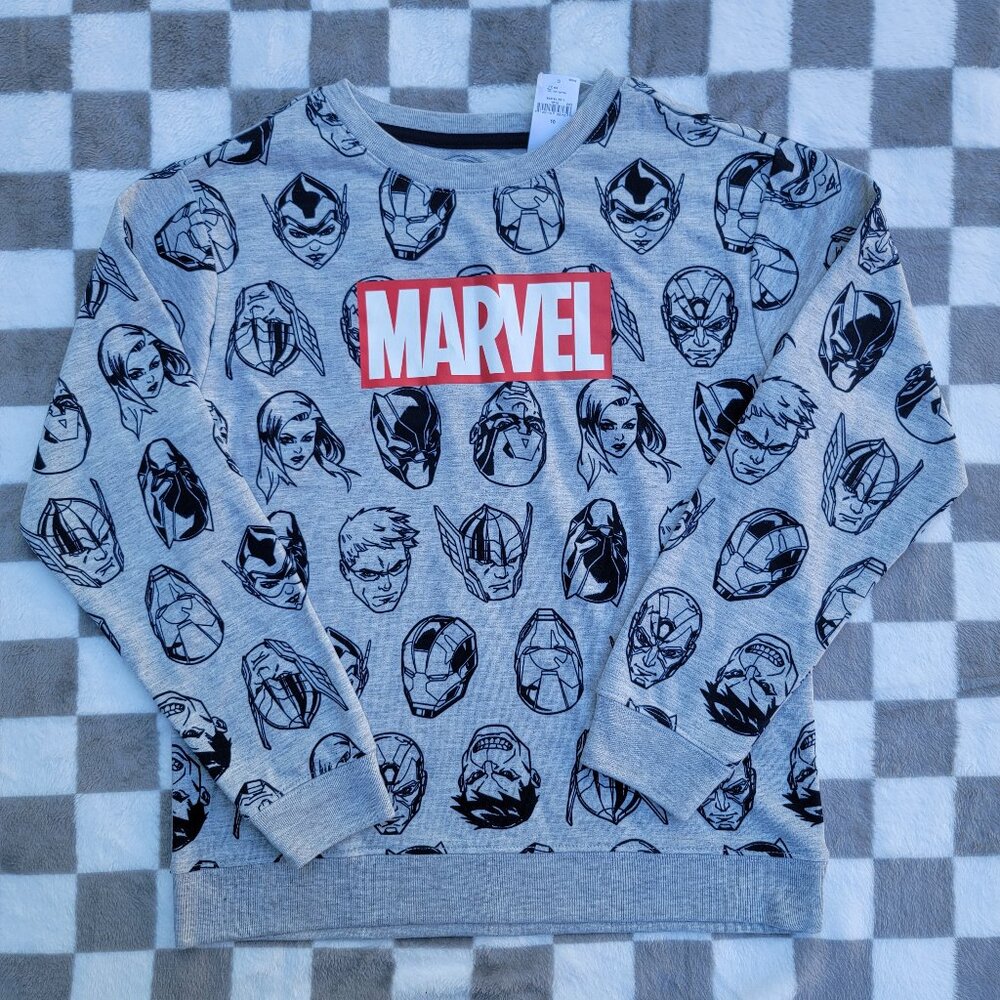 Gap Kids Marvel Long Sleeve Crewneck Size 10 NWT